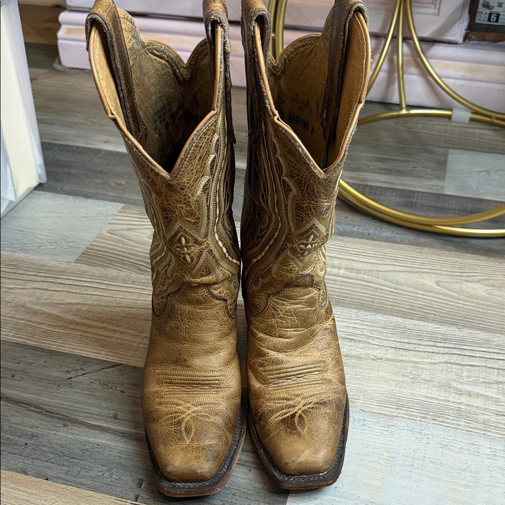 Justin Boots Brown Western Embroidered Leather Cowboy Boots